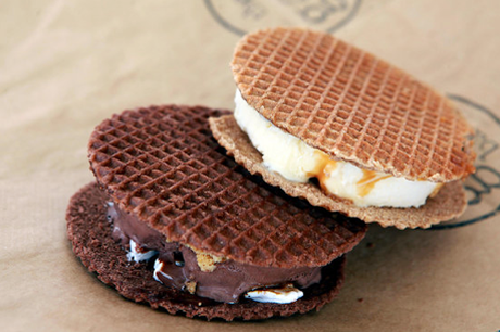 Ice cream sandwiches made out of stroopwafels